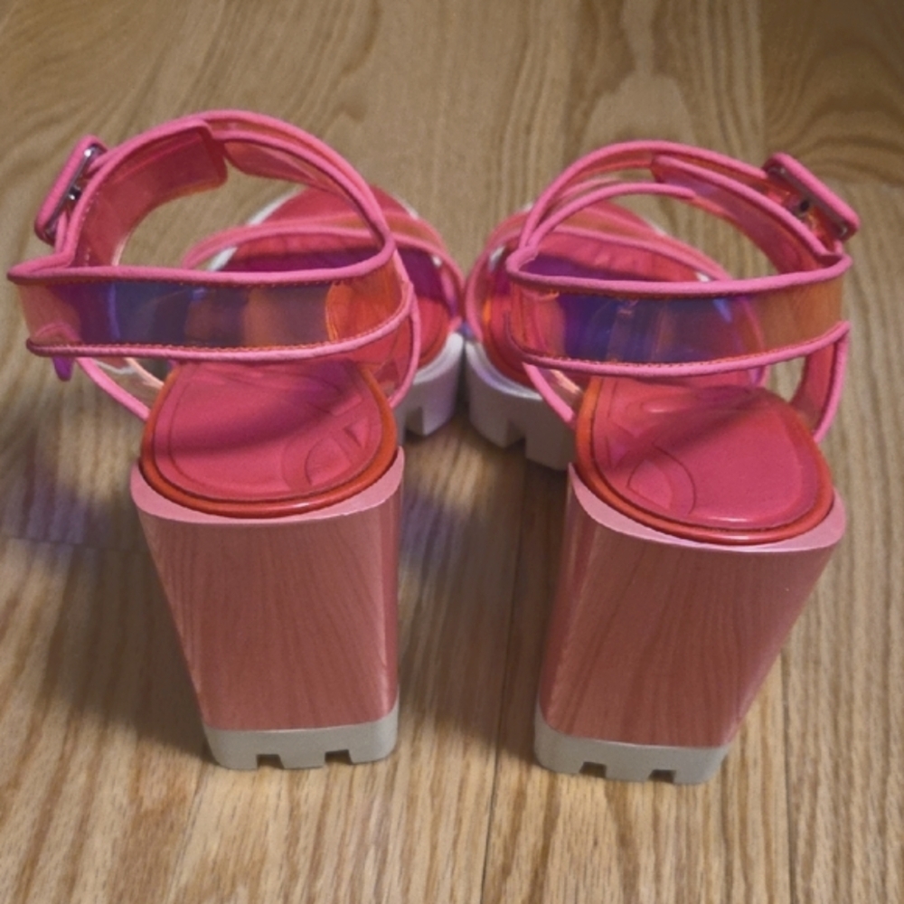 Christian Louis Vuitton, Pink Heels with Iridescent Straps - Picture 3 of 10
